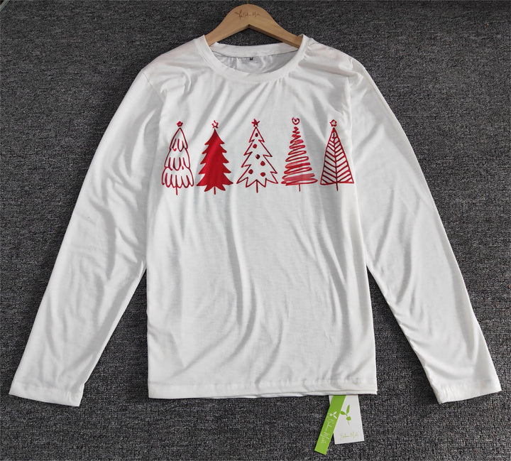 Stilla | Fröhlicher Weihnachtsbaum Mit Weiß-rotem Mehrfachspitze