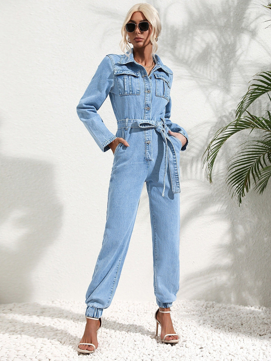 Stilla | Den mest trendy denim jumpsuit med klaplommer