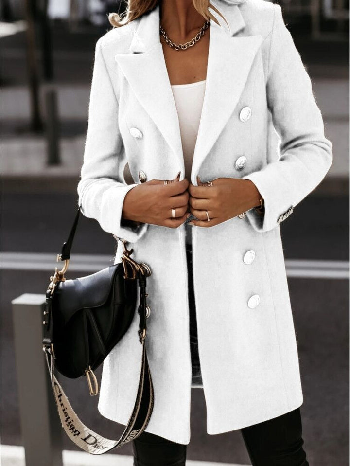 Stilla | Damejakke med knapdetaljer og moderne snit