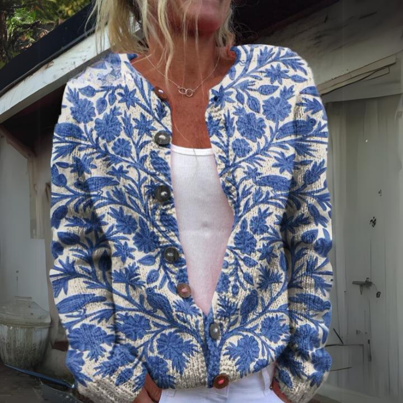 Stilla | Varm Strikjakke Med Feminint Blomsterprint