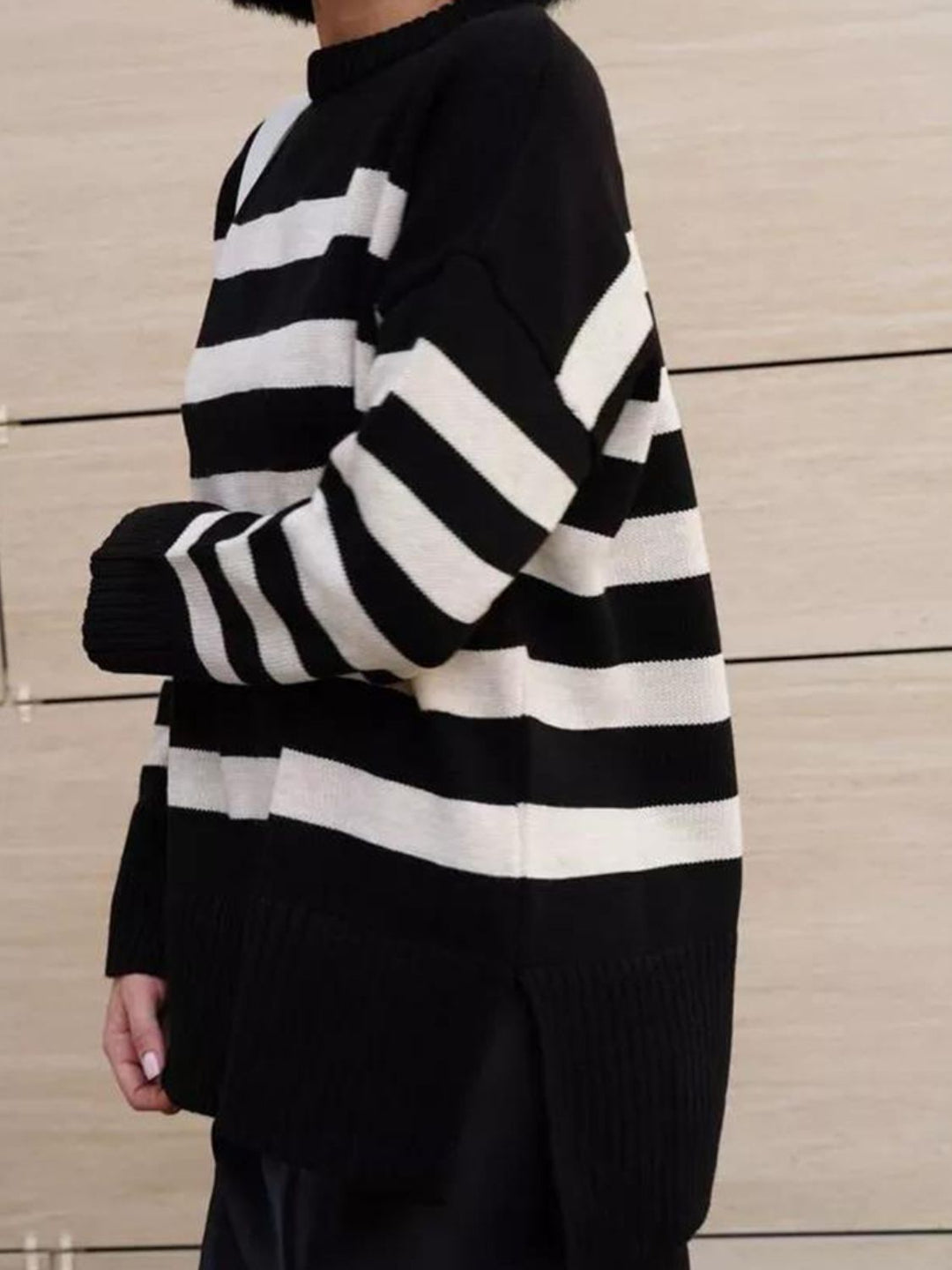 Stilla | Stribet Pullover Med Rund Hals og Slids