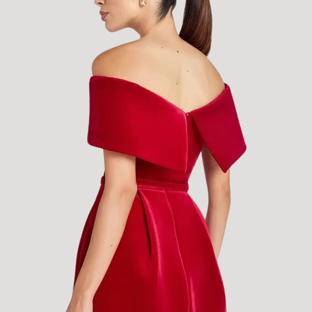 Stilla | Kvinders Off Shoulder Velour Mini Kjole