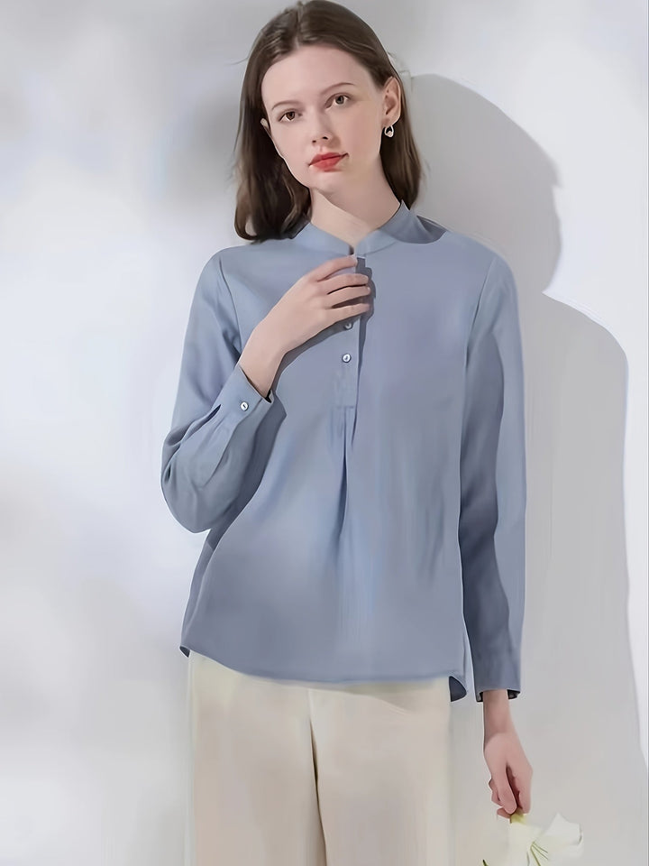 Stilla | Lysblå Damelinnedbluse