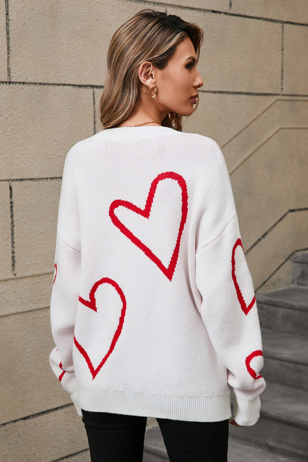 Stilla | Hjerteformet Sweater Med Lange Ærmer og Faldende Skuldre