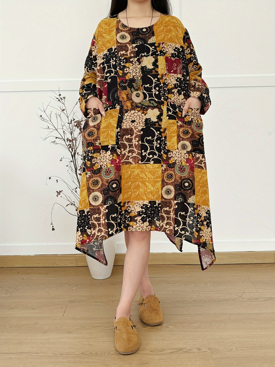 Stilla | Linned Kjole Med Lange Ærmer Boho Stil Årgang Print, Løs Og Afslappet, Rund Udskæring, Lommer