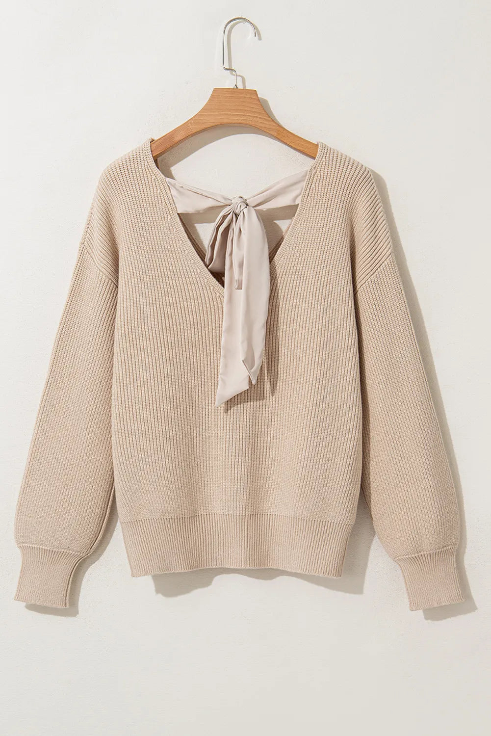 Stilla | Pullover med lange ærmer og V-hals med knude