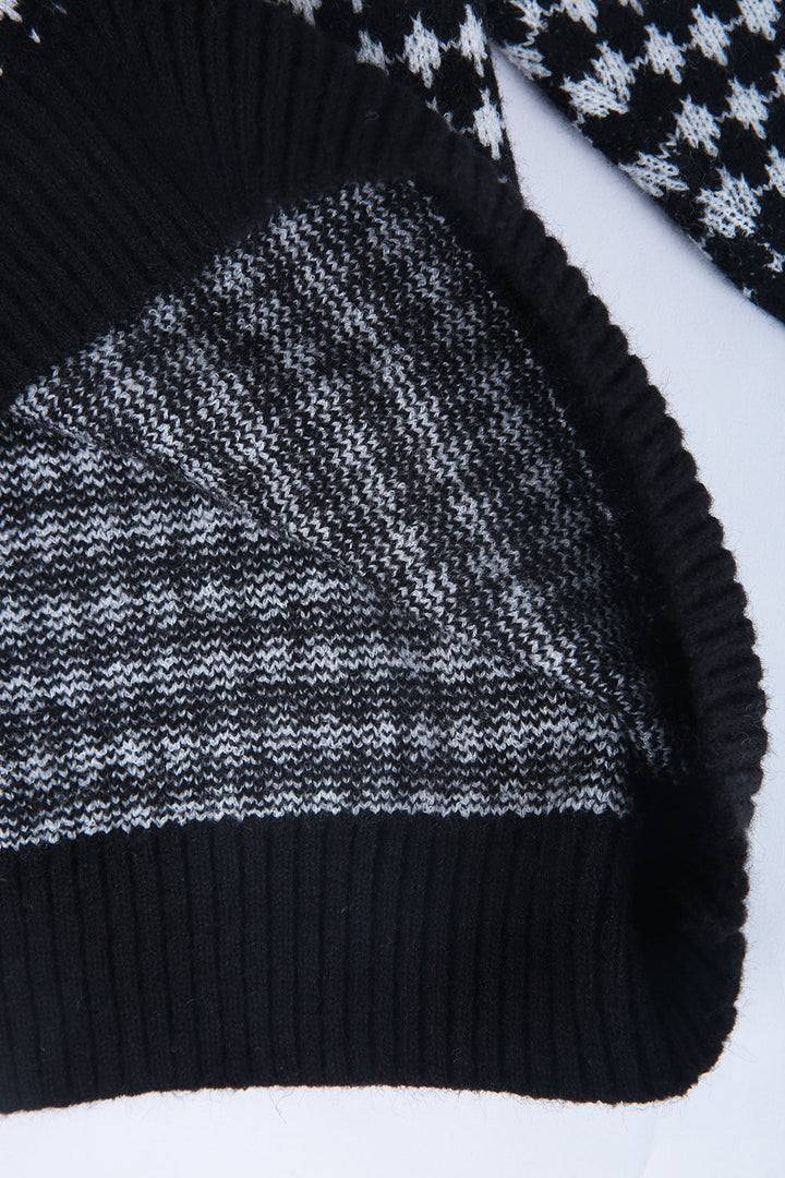 Stilla | Stribet Pullover i Grøn Med Sorte og Hvide Firkanter