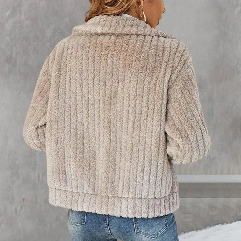 Stilla | Kort og Varm Veste