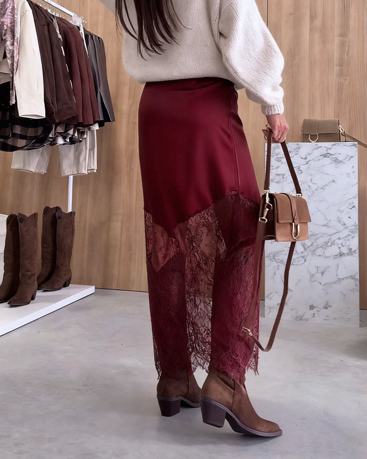 Stilla | Satin nederdel med spids patchwork