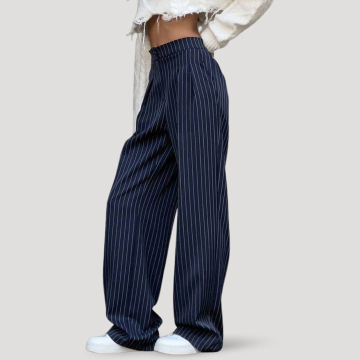 Stilla | Pinstripe Brede Ben Bukser