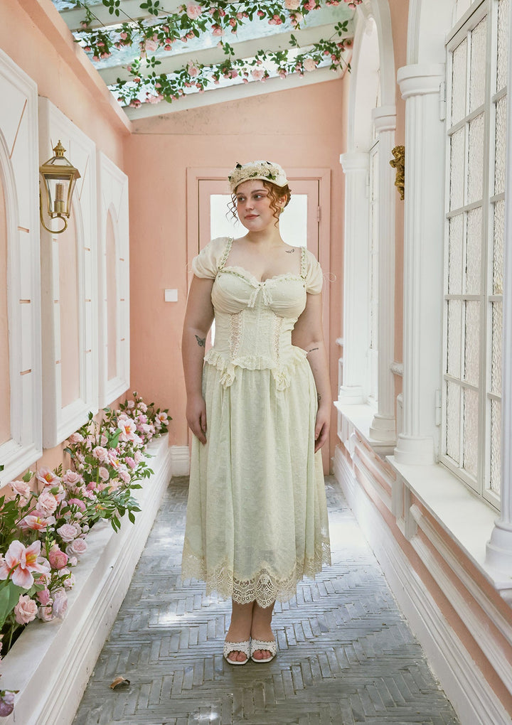 Stilla | Plus Gardenia Mambo Korset Kjole