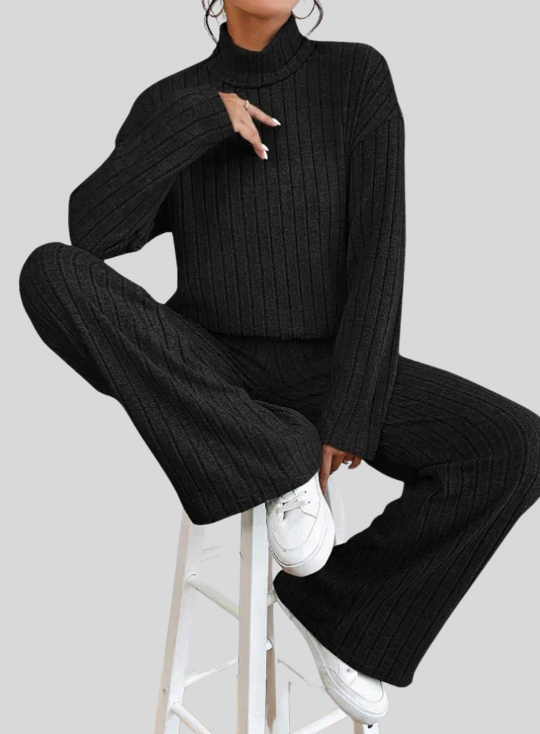 Stilla | Strikbukser og Sweater
