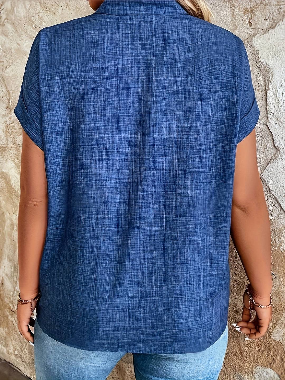 Stilla | Elegant Blå Bluse Med V-Hals