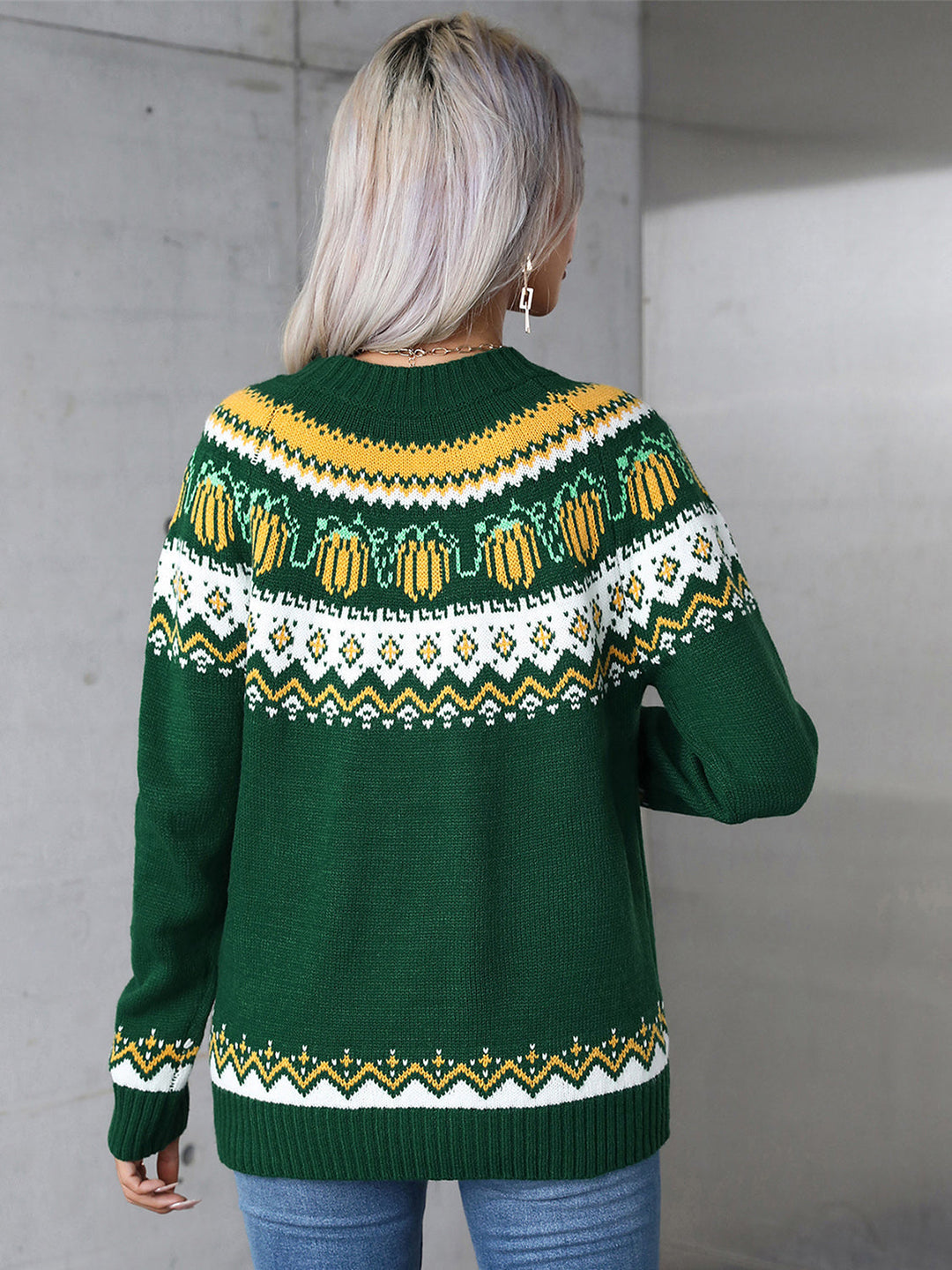 Stilla | Pullover med lange ærmer og geometrisk rund halsudskæring