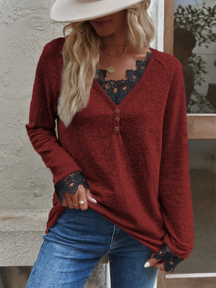 Stilla | Casual strikoverdel med patchwork-design