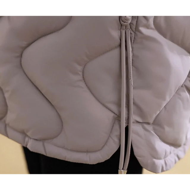 Stilla | Elegant quilted jakke med ståkrave til et smart look Ideel til efterår/vinter