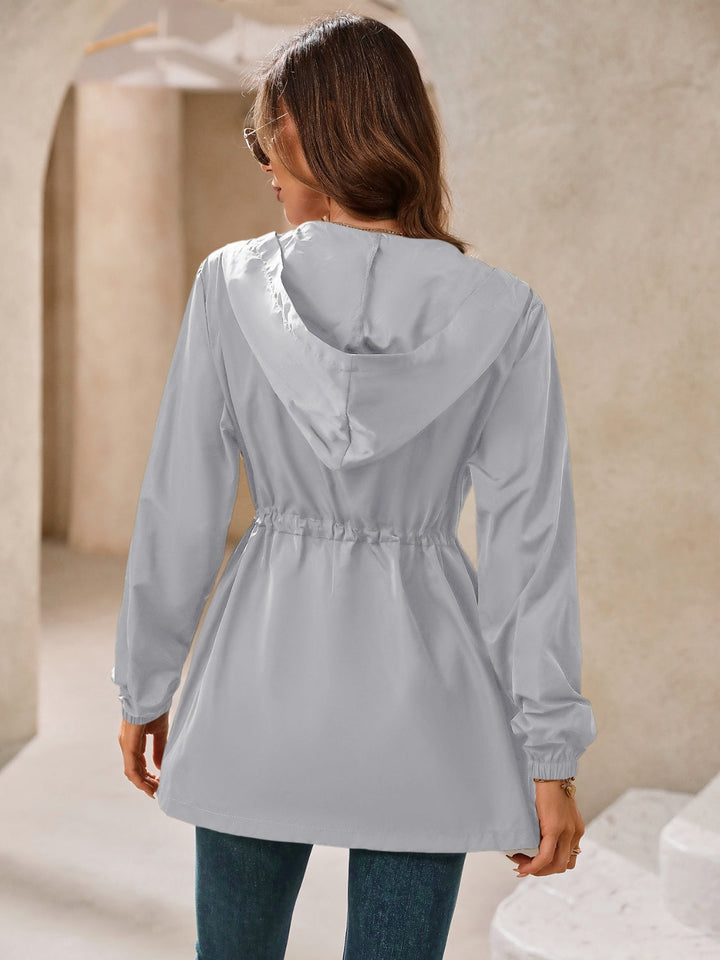 Stilla | Vandtæt Outdoor Softshell Med Lange Ærmer og Hætte
