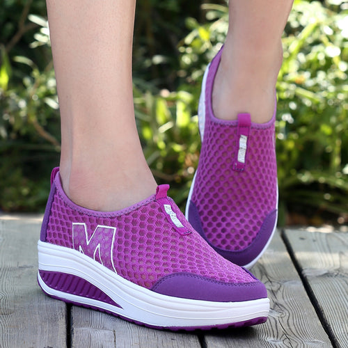 Dame Åndbar Slip-On Gå-Sneaker med Forøget Komfort Stilla