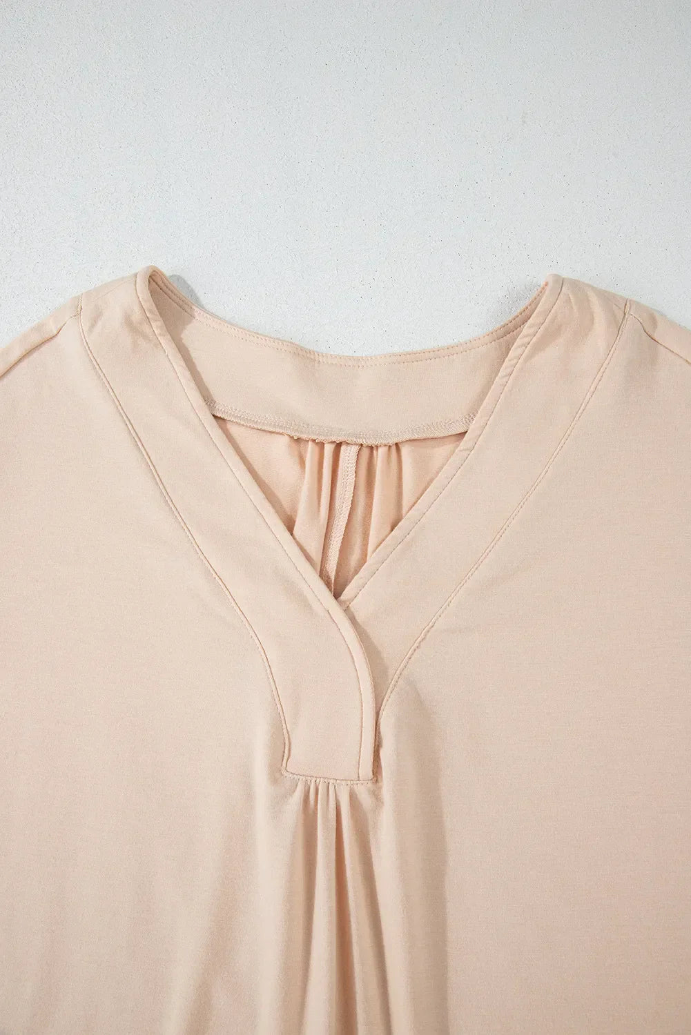 Stilla | Bluse med Lange Ærmer og V-hals