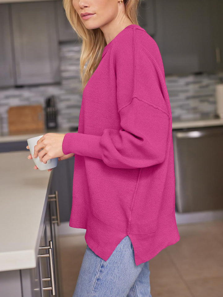 Stilla | Rundhals Pullover med Slids og Faldende Skuldre