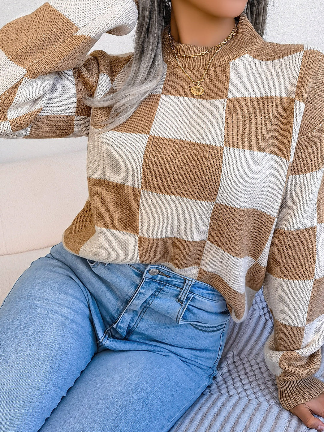 Stilla | Karo Sweater Med Lange Ærmer og Ståkrave