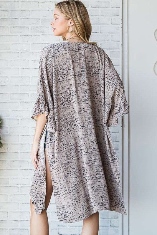Stilla | Geo Print Mid Sleeve Kimono Plus