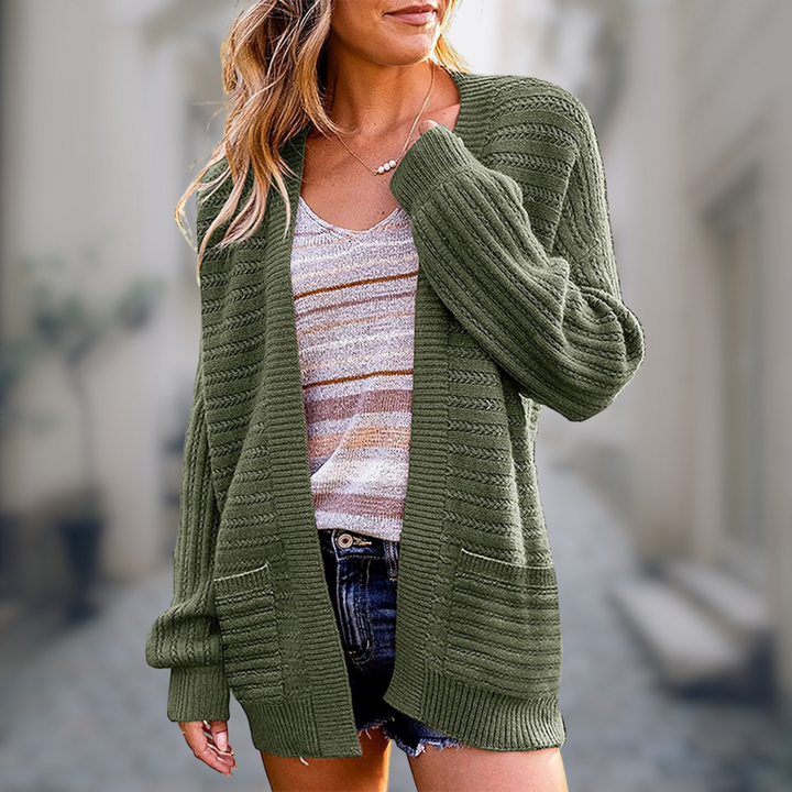 Stilla | Klassisk strikjakke til enhver lejlighed