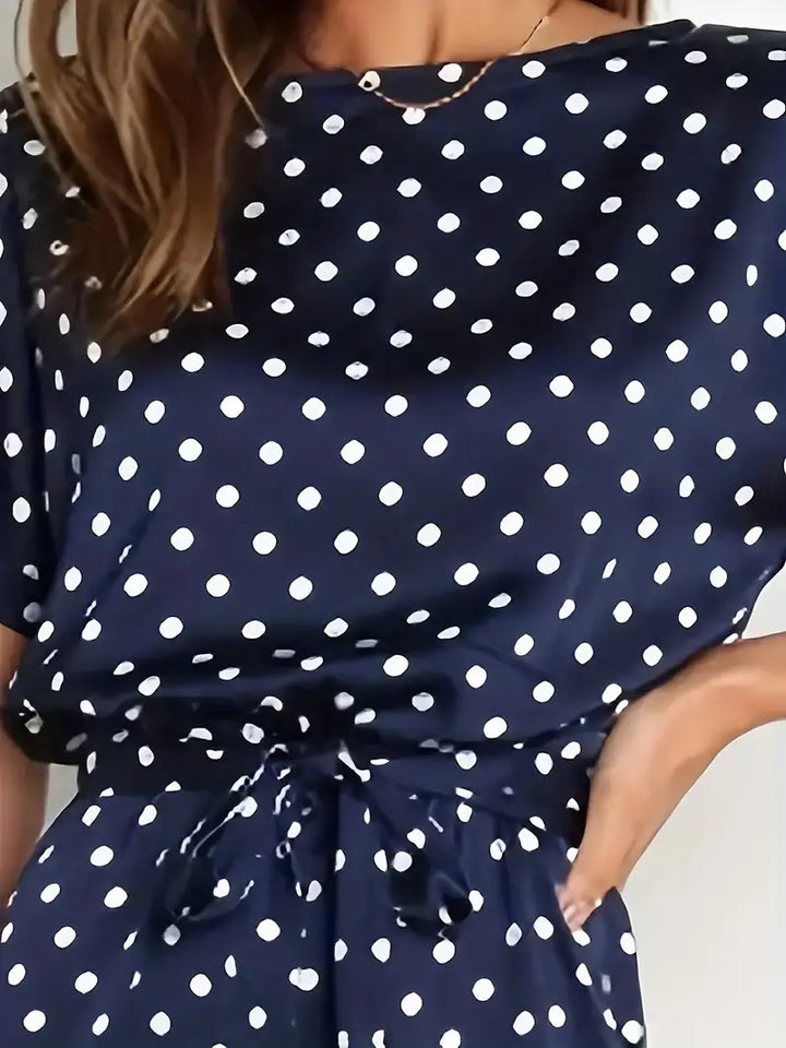 Stilla | Elegant marineblå kombination med punkter