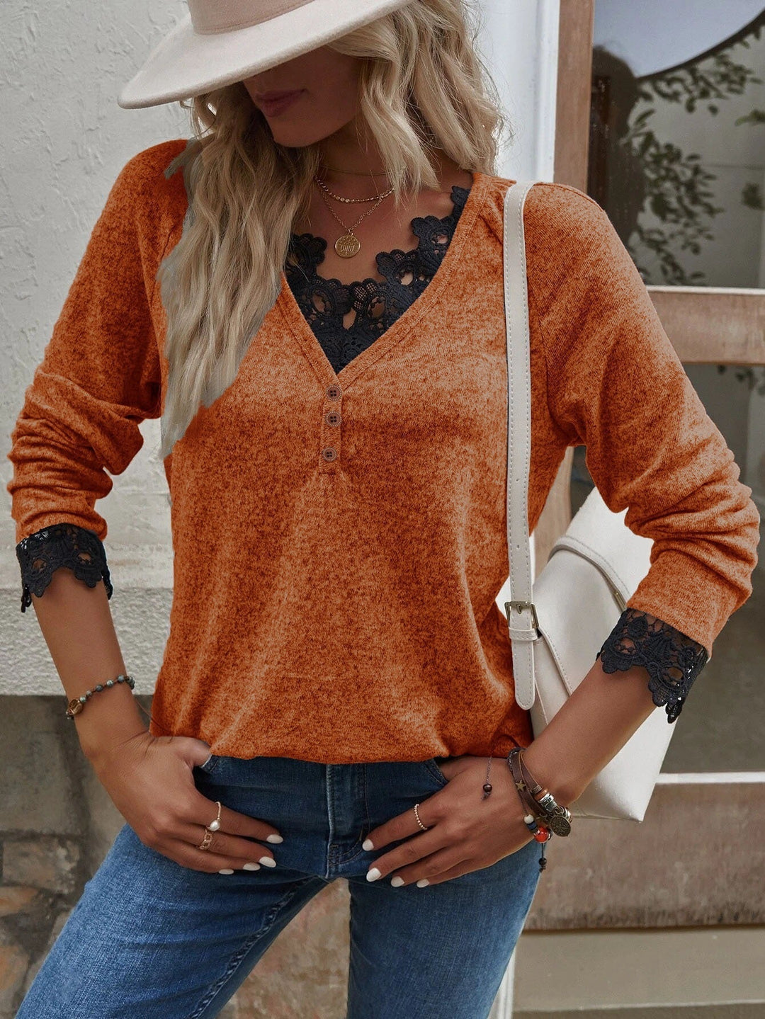 Stilla | Casual strikoverdel med patchwork-design
