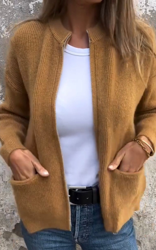 Stilla | Elegant strikjakke med fint mønster