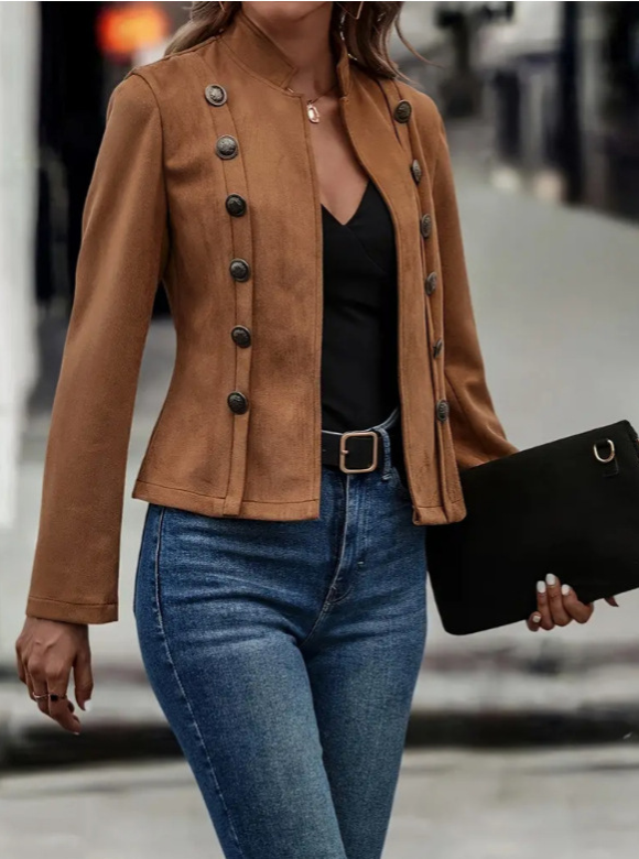 Stilla | Kort Suede Jakke Med Dekorative Knapper