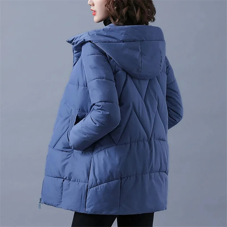Stilla | Elegant ensfarvet ribbet quilted jakke med lynlås ideel til efterår/vinter