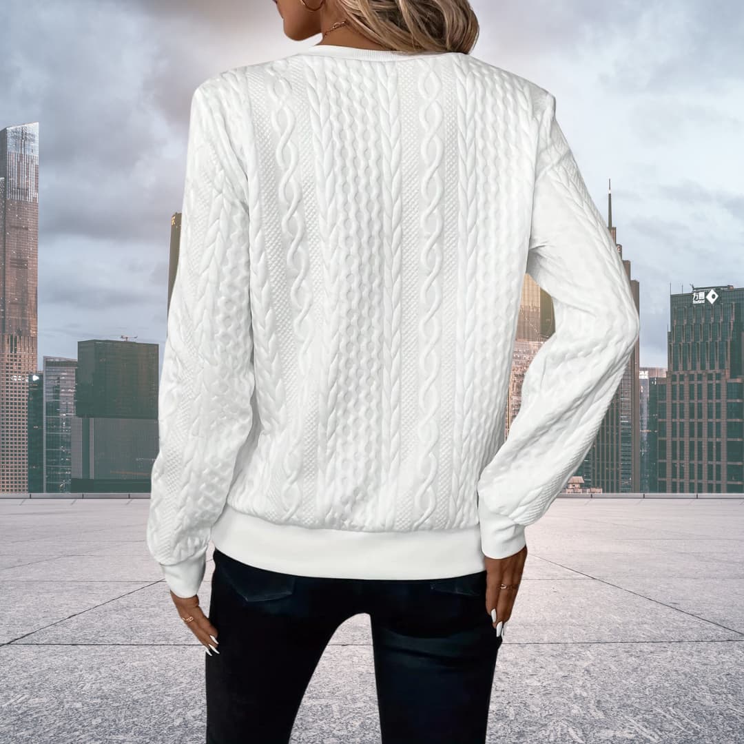 Stilla | Trendy Pullover Af Drejet Strik