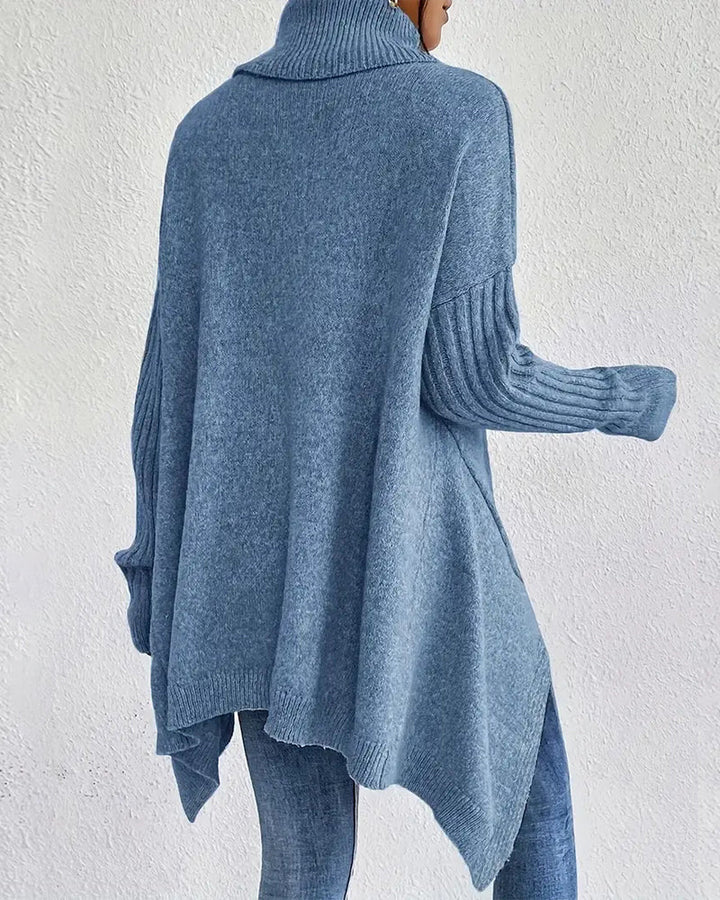 Stilla | Pullover med Høj Krave og Asymmetrisk Snit