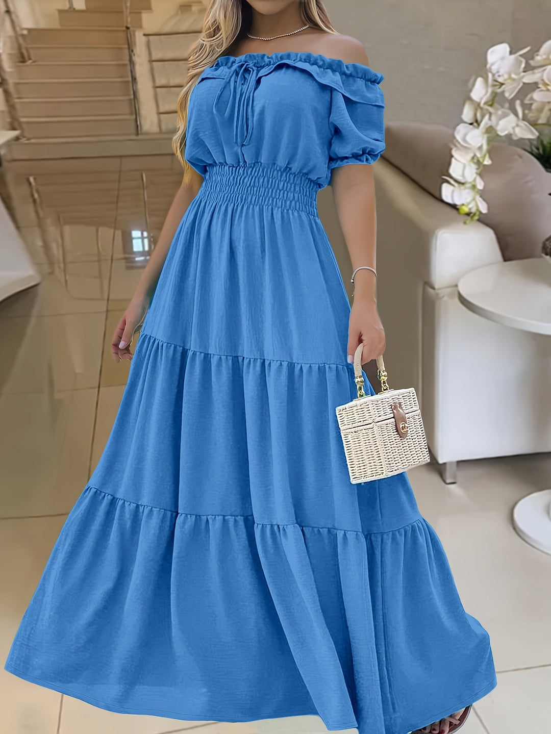 Stilla | Sommerkjole Med Bare Skuldre. Elegant Maxikjole Med Flæser