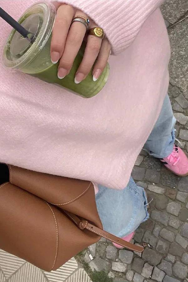 Stilla | Sød Rosa Pullover Med Rund Halsudskæring