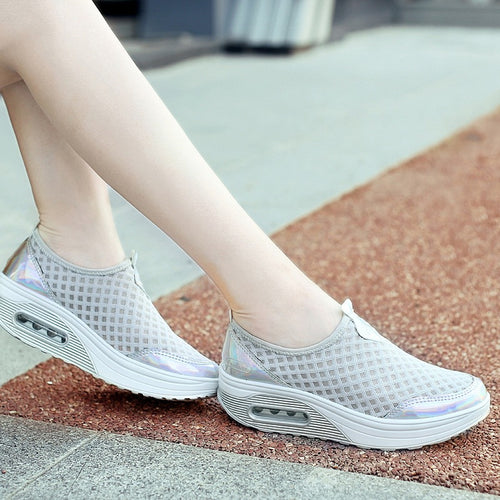 Dame Slip-On Mesh Sneakers med Air Cushion Teknologi Stilla