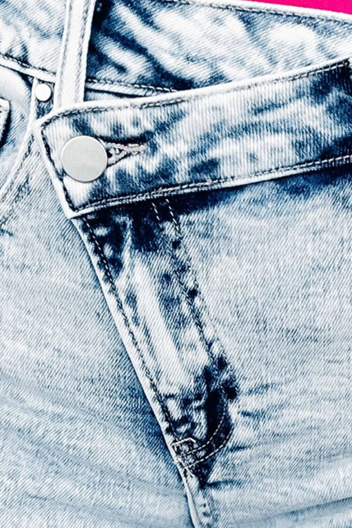 Stilla | Hem Knappede Denim Shorts med Lommer