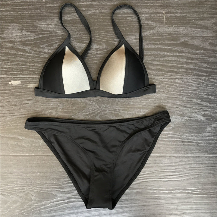 Dame Triangel-Bikini-Sæt med moderigtig kontrast Skovae