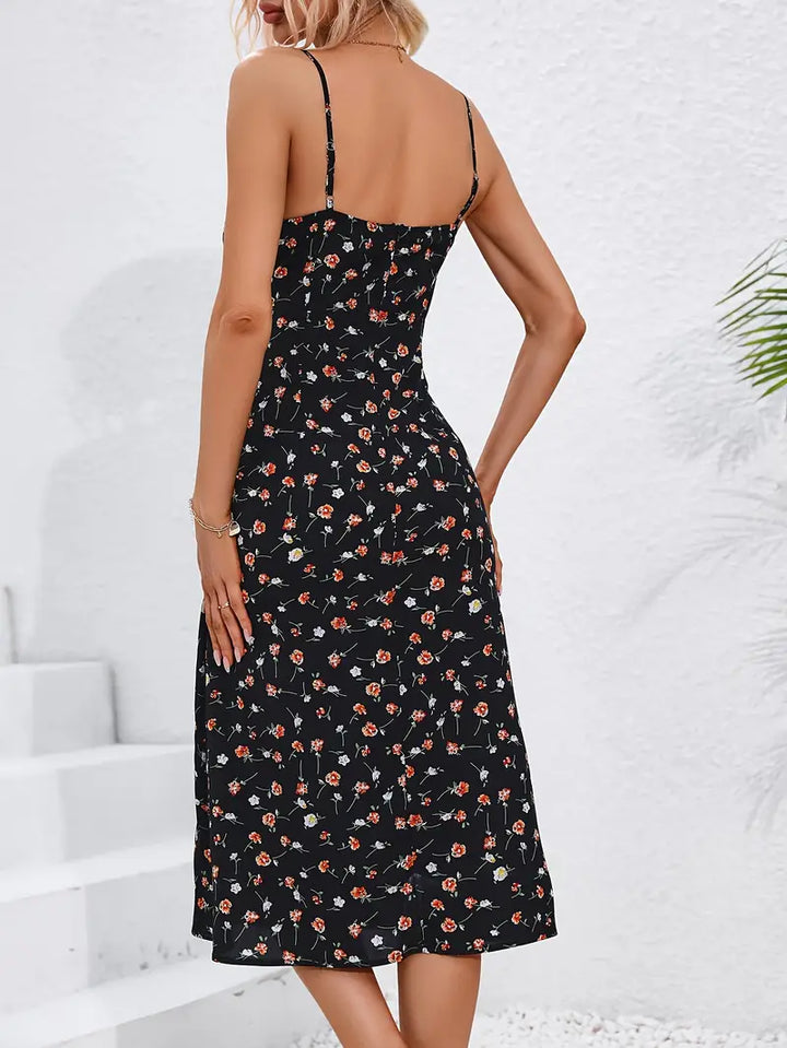 Stilla | Sort Sommer Maxi Kjole Med Elegant Slids Og Spaghetti Stropper
