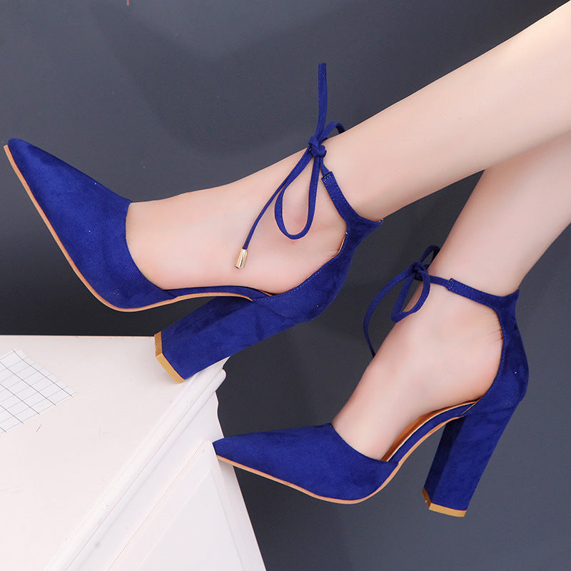Dame Elegante Slingback-Hæle med flettet remdesign og gyldne accenter Stilla