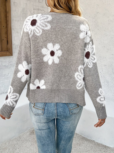 Stilla | Strikjakke med blomsterdetaljer