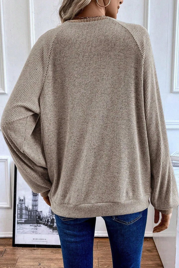 Stilla | Bluse med Lange Ærmer og Viertelknapper