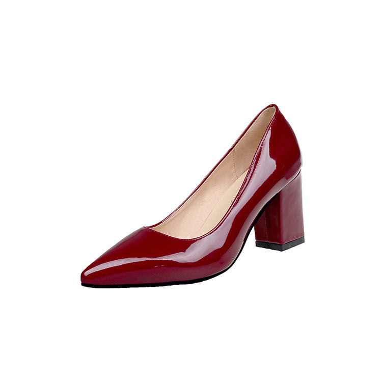 Dame elegante pumps med moderigtigt blokhæl og spidst snit tåparti Stilla