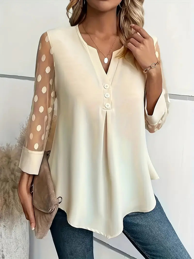 Stilla | Bluse Med Prikker Dame Beige Med Udskæring Ved Halsen Og Knapper