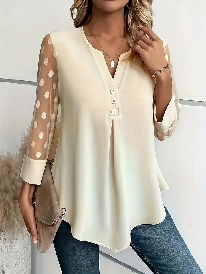 Stilla | Bluse Med Prikker Dame Beige Med Udskæring Ved Halsen Og Knapper