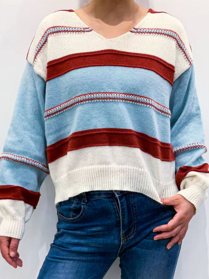 Stilla | Pullover med V-hals i kontrastfarve og faldende skuldre
