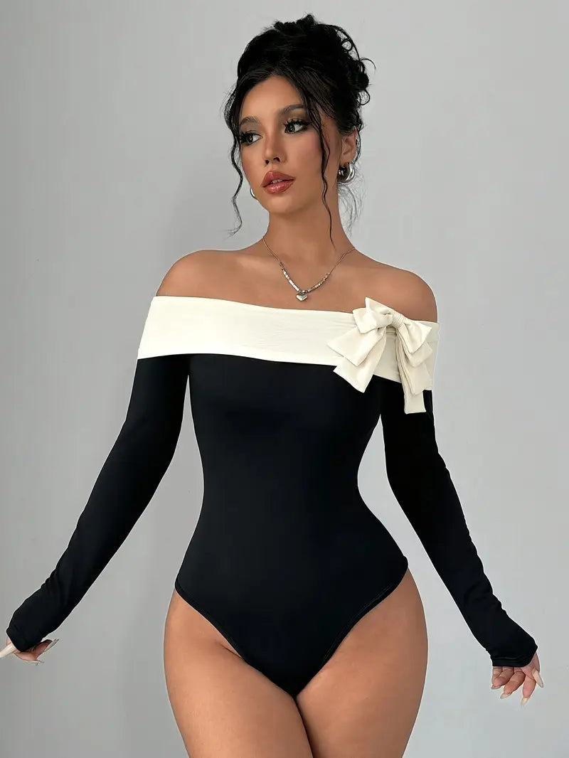 Stilla | Elegant Bodystocking Med Udebare Skuldre