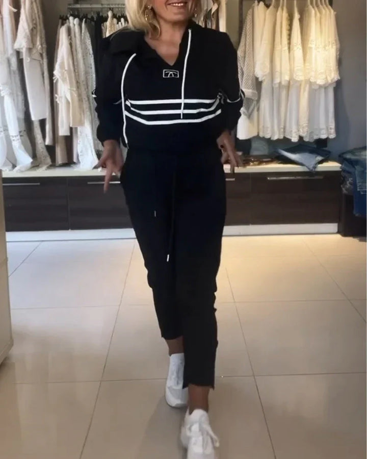 Stilla | Damehabitt Med Stribet Sweatshirt Og Bukser