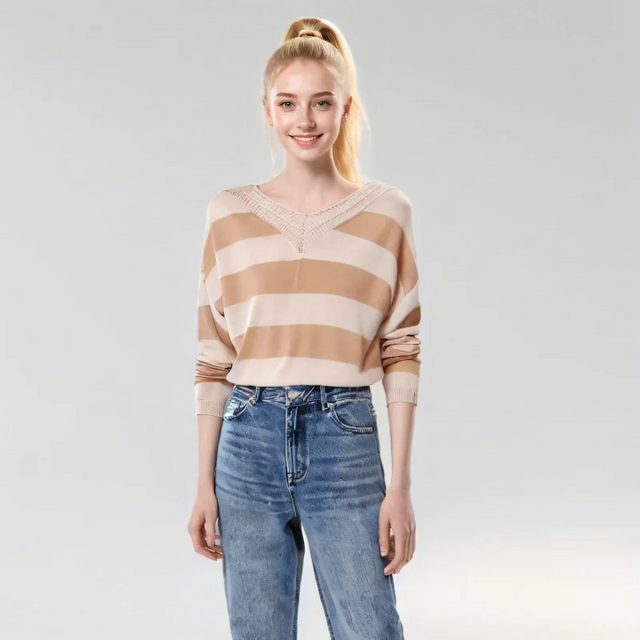 Stilla | Damepullover I Trendy Stribet Design, Løs Pasform Model Med V-hals